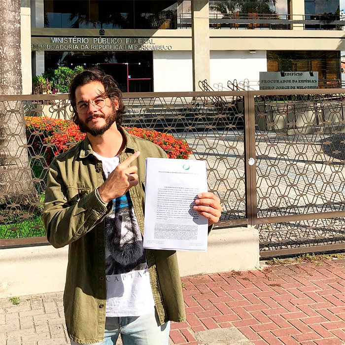 Túlio Gadêlha aciona Alexandre Frota na Justiça por xenofobia: <I>Esse senhor não tem limites</i>