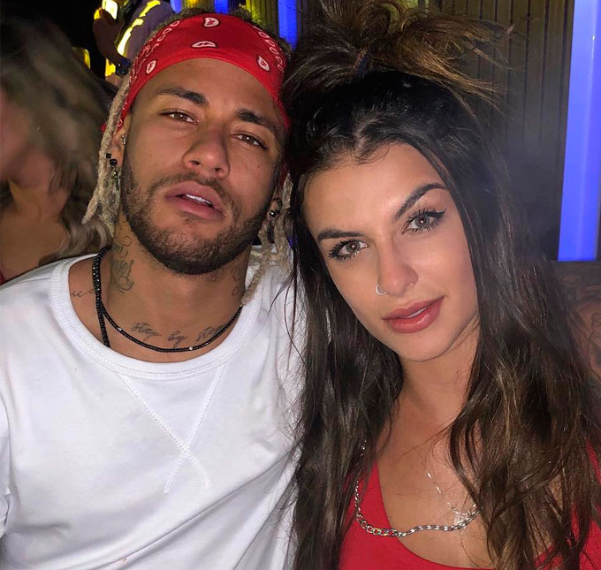 DJ apontada como <i>affair</i> de Neymar fica irritada com boato e rebate: <i>Gente desinformada</i>