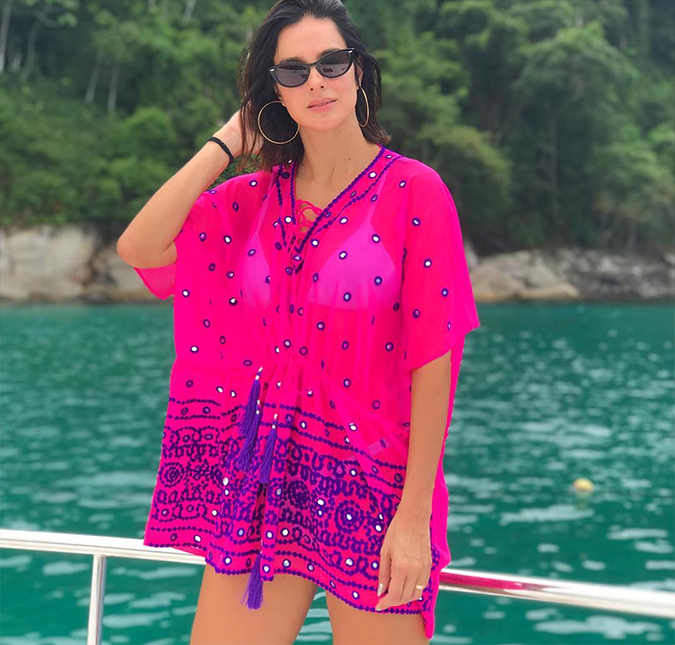 Vera Viel surpreende seguidores com foto de biquíni