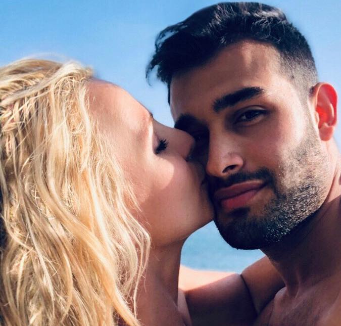 Apesar de enfrentar dificuldades, Britney Spears está com sorte no amor