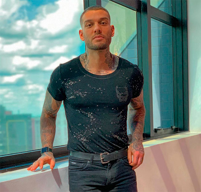 Aos 27 anos de idade, Lucas Lucco aposta em tratamento contra a calvície