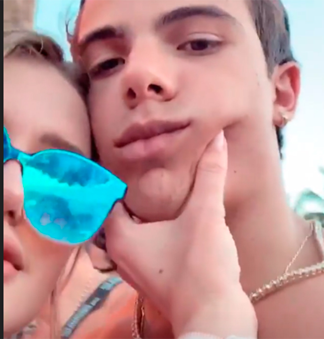 Ex-namorada do Nego do Borel curte festa com Thomaz Costa