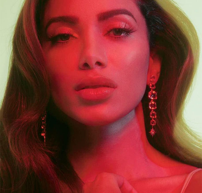 Anitta compartilha andamento de sua alimentação vegana: <I>Firme e forte</I>
