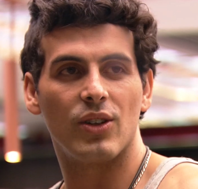Primeira DR entre Maycon e Isabella agita o pós festa no <i>BBB 19</i>