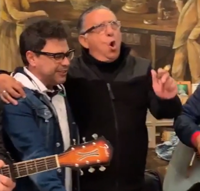 Galvão Bueno revive cena de <i>Dois Filhos de Francisco</i>