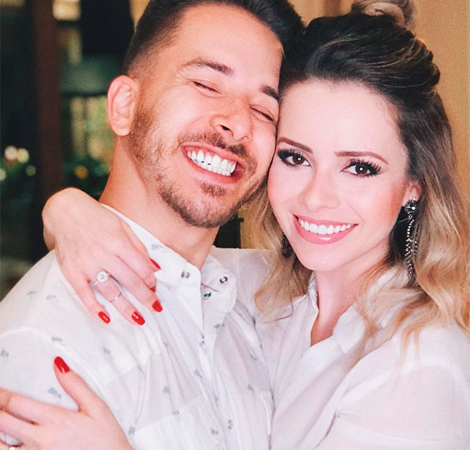 Sandy e Junior Lima trocam mensagens na <i>web</i> e dão a entender que retorno já tem data marcada
