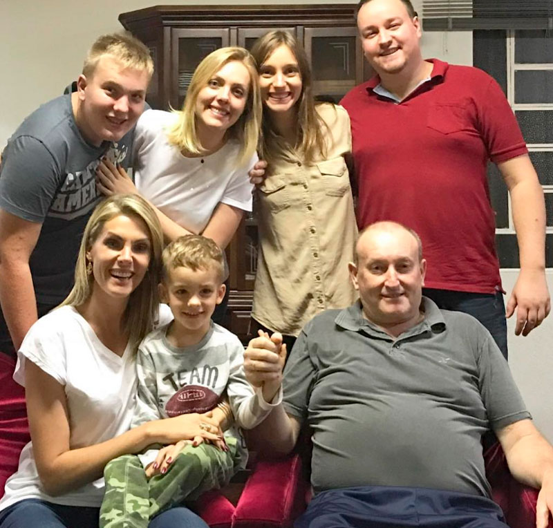 Ana Hickmann lamenta a morte do pai, João Hickmann: <i>Parece que é mentira</i>