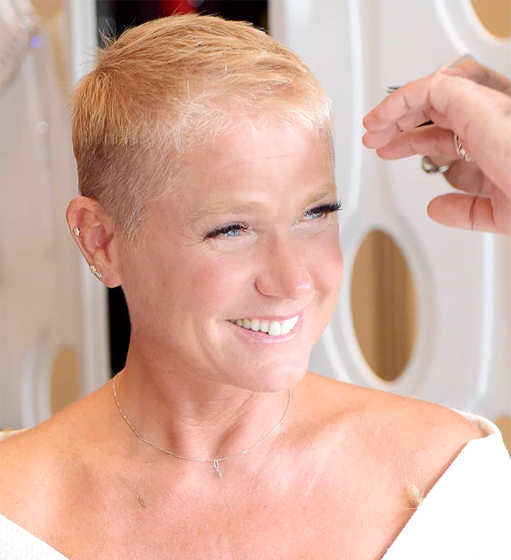 Xuxa revela ter um grupo de WhatsApp com ex-Paquitas e se diverte: <i>- Grupos de família eu odeio!</i>