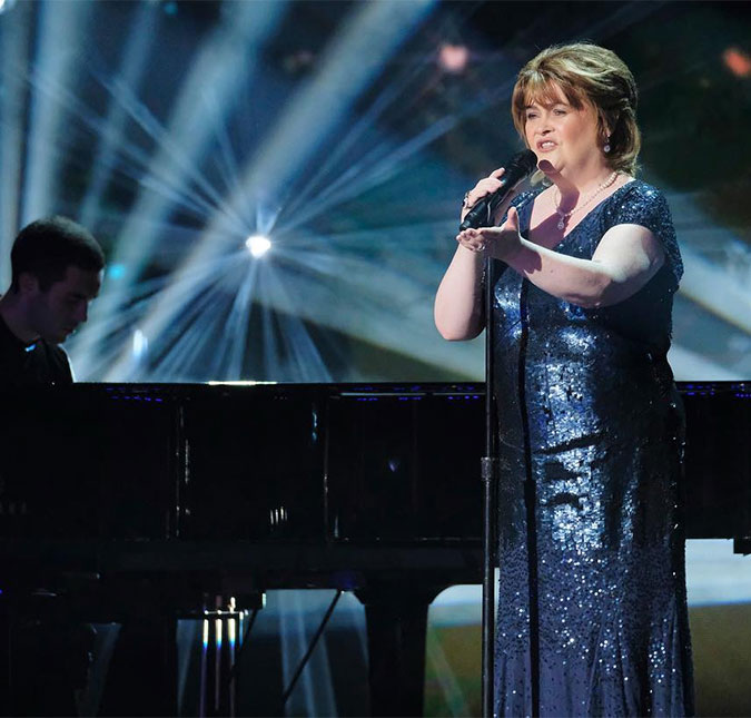 Susan Boyle promete reviver o passado em performance no <I>America's Got Talent</i> e lança álbum comemorativo