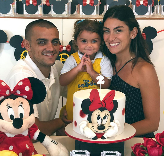 Felipe Simas e Mariana Uhlmann celebram aniversário da filha caçula!