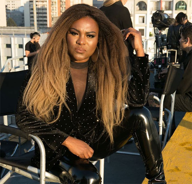 Karin Hils, ex-<i>Rouge</i>, relembra <i>show</i> no Pacaembu: <i>- Lotou o estádio e estávamos ganhando 700 reais cada uma</i>