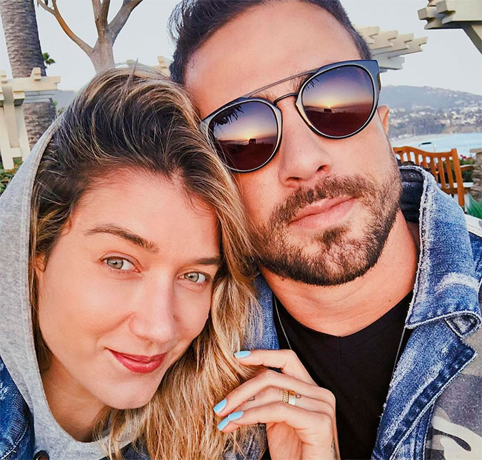 Gabriela Pugliesi assume rede social de marido, que está em <I>O Aprendiz</I>, e dispara: <I>- O que eu recebi de periquita não é normal</I>