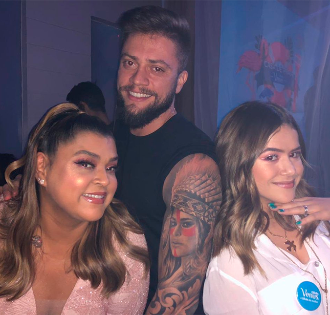 Maisa Silva posta foto com marido de Preta Gil e faz piada com tatuagem: <i>Gêmeas?</i>