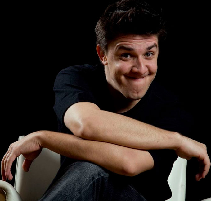 Em entrevista, Oscar Filho comemora sucesso de <i>Stand Up</i> e comenta participação no <i>Dancing Brasil</i>