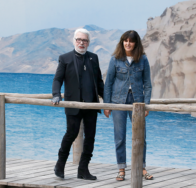 Após morte de Karl Lagerfeld, Virginie Viard assume comando da <i>Chanel</i>