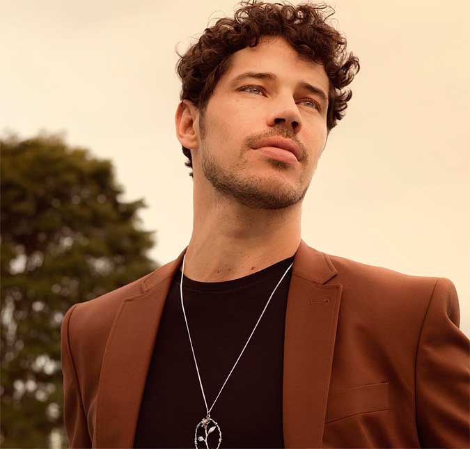 José Loreto teria traído Débora Nascimento com no mínimo duas colegas de elenco