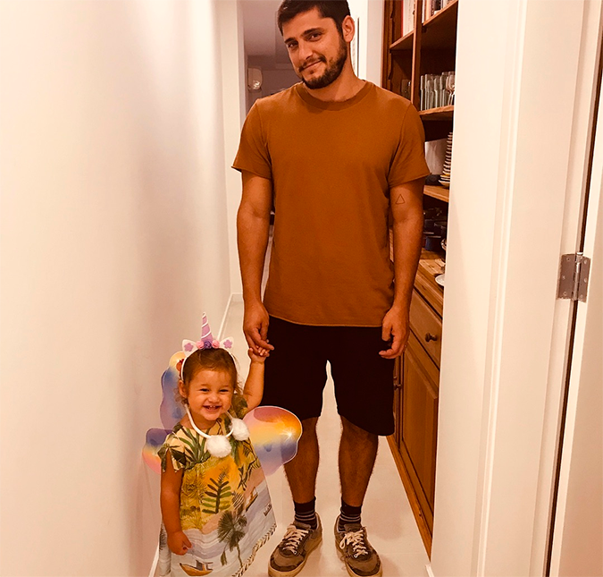 Yanna Lavigne flagra momento fofo de Bruno Gissoni com a filha