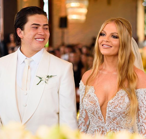 Whindersson Nunes se declara para Luísa Sonza em aniversário de casamento: <I>Nós somos um</I>