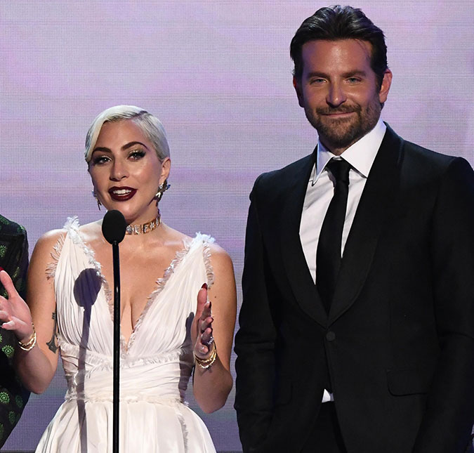 Bradley Cooper assegurou química em <I>Nasce Uma Estrela</I> ao fazer com que Lady Gaga se apaixonasse por ele, diz <I>site</I>