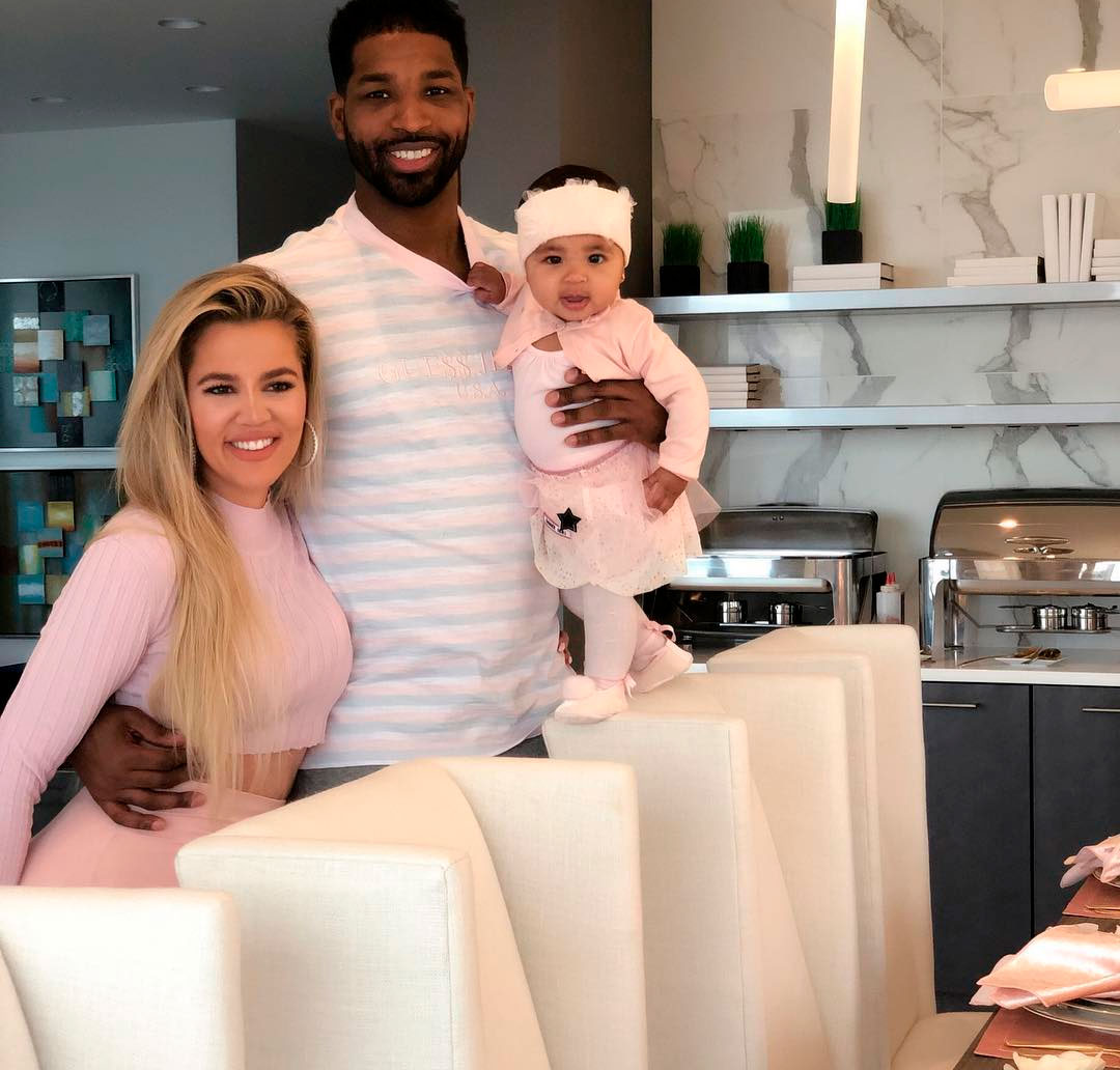 Apesar da traição, Khloé Kardashian não afastará a filha, True, de Tristan Thompson