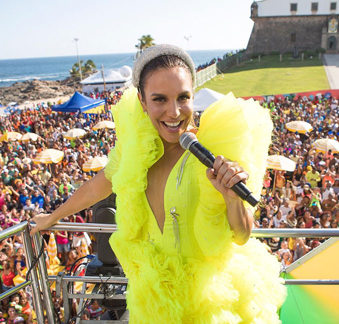 Ivete Sangalo volta ao Carnaval e se declara aos fãs: <i>- É um casamento entre a gente porque jamais vamos nos separar</i>