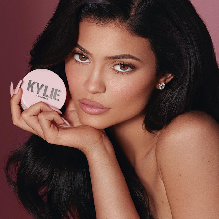 Kylie Jenner se torna bilionária mais jovem do mundo