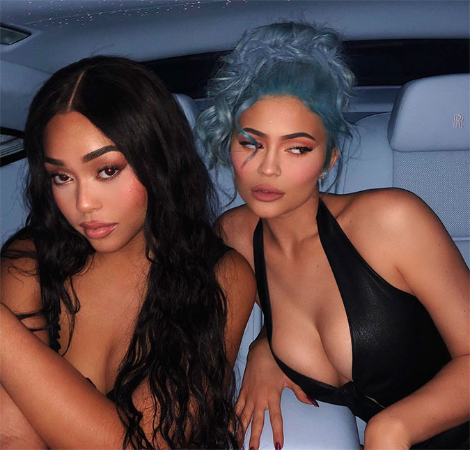 Jordyn Woods ainda não tirou suas coisas da casa de Kylie Jenner, diz <i>site</i>