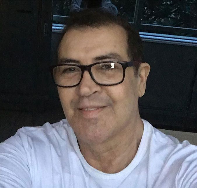 Após vencer câncer, Beto Barbosa revela que precisou colocar stent no coração O cantor esteve no Encontro na manhã desta segunda feira, dia 22, e falou sobre o fato