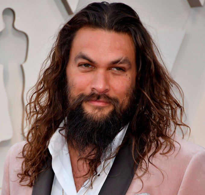 Jason Momoa, o <i>Aquaman</i>, faz pouso de emergência após jatinho apresentar pane elétrica