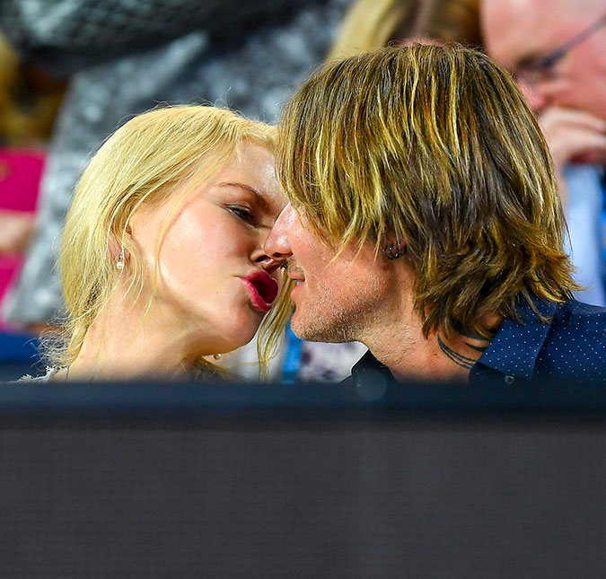 Keith Urban descreve a esposa, Nicole Kidman, como uma <I>maníaca na cama</I>