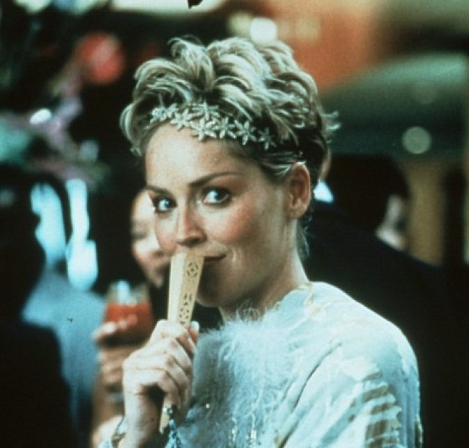 Também em 1999, ela atuou em A Musa, uma comédia romântica. No longa, Sharon interpreta uma musa inspiradora de um escritor, vivido por Albert Brooks, que também dirige o filme. Também em 1999, ela atuou em A Musa, uma comédia romântica. No longa, Sharon interpreta uma musa inspiradora de um escritor, vivido por Albert Brooks, que também dirige o filme.