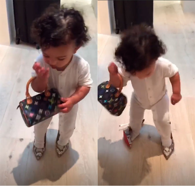 Filha de Kim Kardashian ostenta com <i>look</i> de sete mil reais