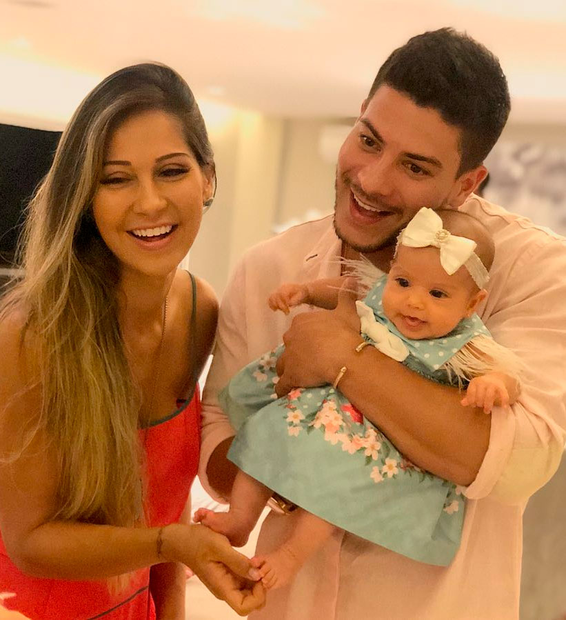 Mayra Cardi anuncia fim do casamento com Arthur Aguiar: <i>Te amarei para sempre</i>