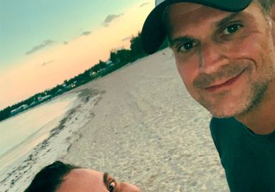 Giovanna Antonelli dança muito para comemorar os 43 anos de idade e ganha homenagem do marido, confira!