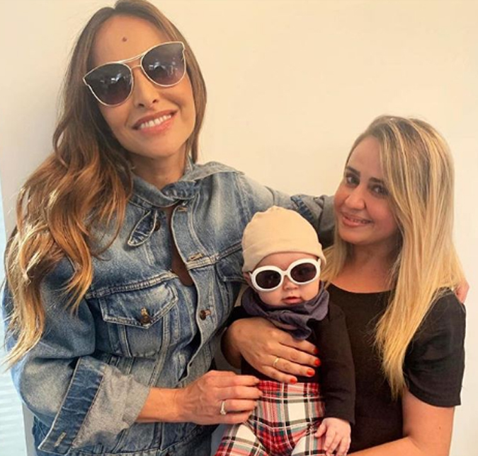 Sabrina Sato posa ao lado de Zoe que arranca suspiros dos fãs