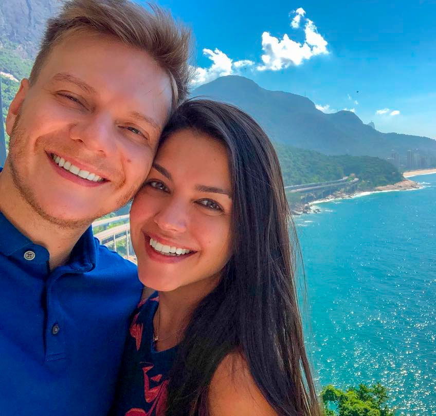 Thais Fersoza se declara para Michel Teló: - <I>Quero ele pro resto da vida</I>