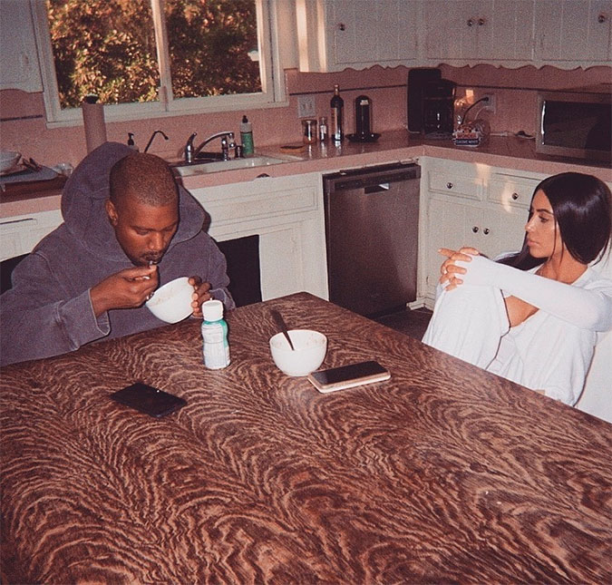 Obsessão de Kanye West pela igreja estaria afastando o <i>rapper</i> de Kim Kardashian, diz <i>site</i>