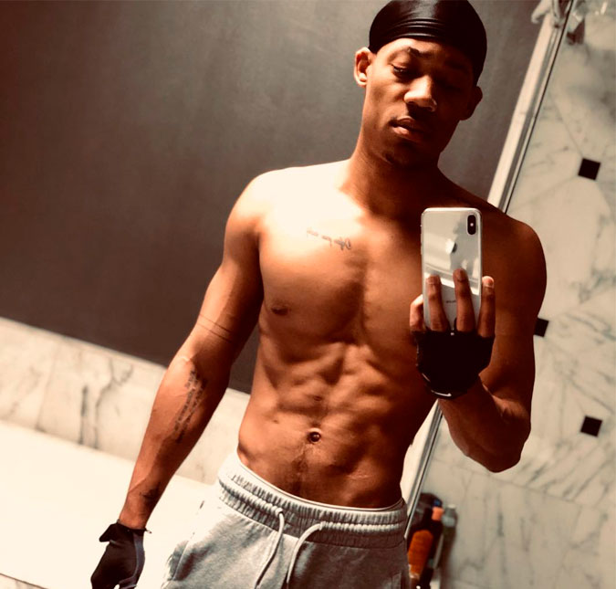 Ator de <i>Todo Mundo Odeia o Chris</i> desabafa sobre doença: <i>Fiquei cinco dias sem comer</i>