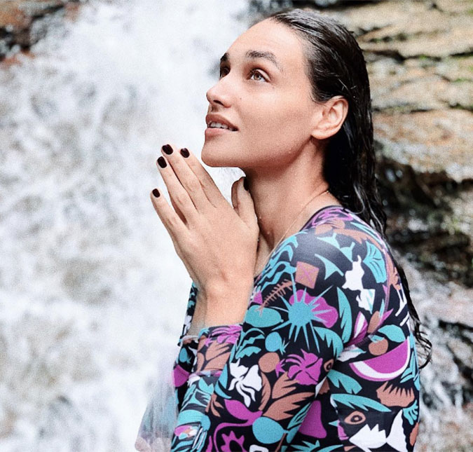 Débora Nascimento fala sobre repercussão de <i>post</i> após separação de José Loreto: <i>Não me importa muito o que quem não me conhece está dizendo</i>