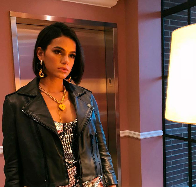 Bruna Marquezine faz massagem estética e impressiona com um antes e depois de sua barriga, confira!