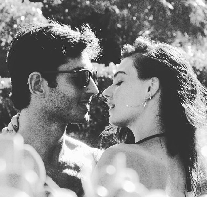 Isis Valverde se declara ao marido: <i>Obrigada por bagunçar toda minha vida</i>