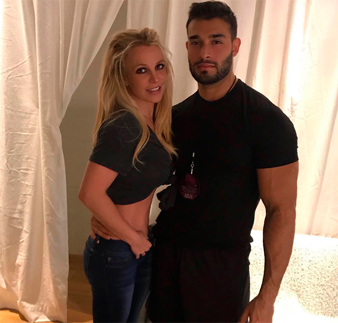 Britney Spears deixa clínica de saúde mental e passa Páscoa com o namorado, diz <i>site</i>