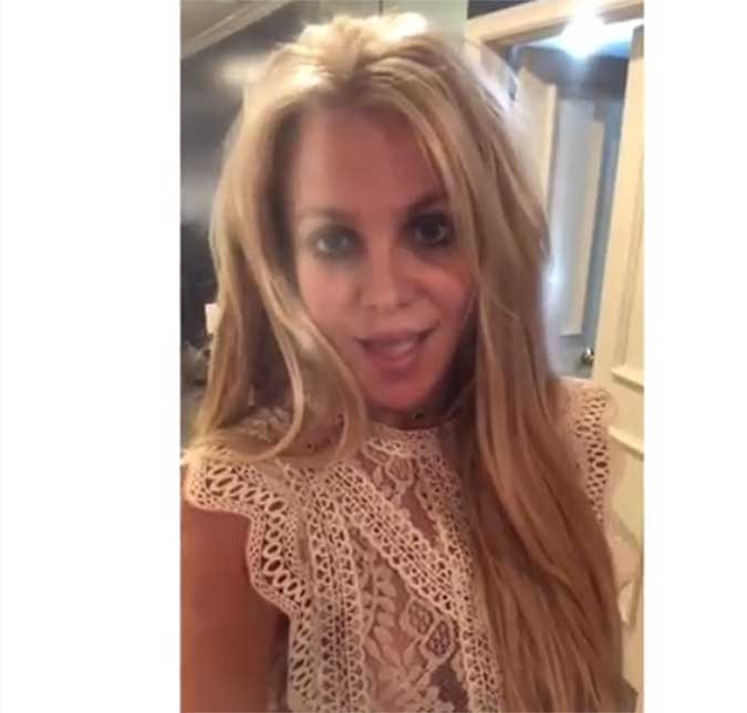 Britney Spears surge em vídeo e tranquiliza fãs após especulações sobre sua saúde: <i>Estarei de volta muito em breve</i>