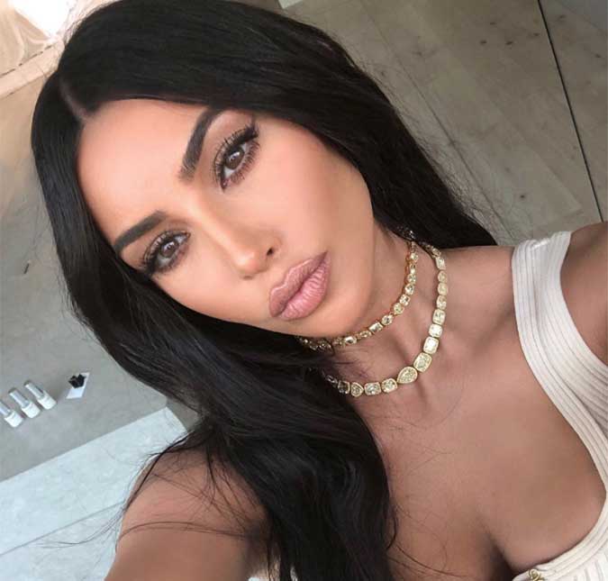Em chá de bebê, Kim Kardashian usa produtos com canabidiol e recebe presente errado de amiga, entenda!