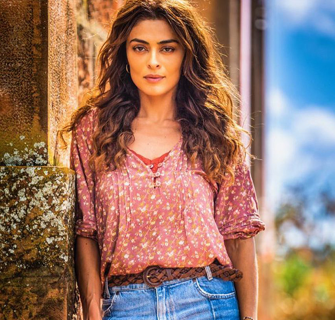 Juliana Paes descarta vida cheia de <i>glamour</i>, apesar de ser famosa: <i>- Já me encontraram comendo marmita</i>