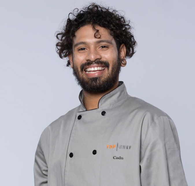 No <i>Top Chef</i>, Cadu deixa a competição, mas não antes de causar um <i>climão</i> com outro participante