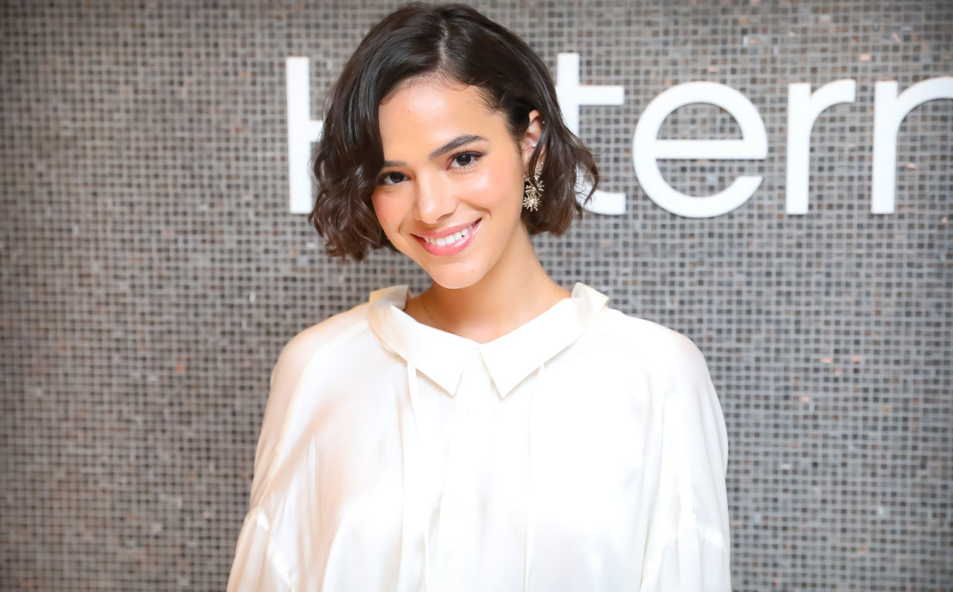 Bruna Marquezine manda recado para Carol Dantas após casamento: <i>Que Deus abençoe vocês e proteja de todo o mal</i>