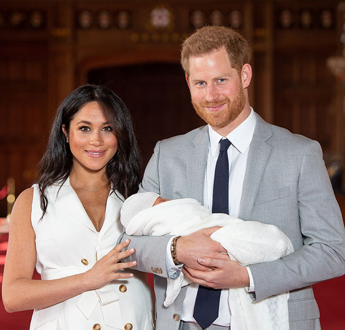No Dia das Mães, Meghan Markle compartilha foto de filho e homenageia princesa Diana, confira!
