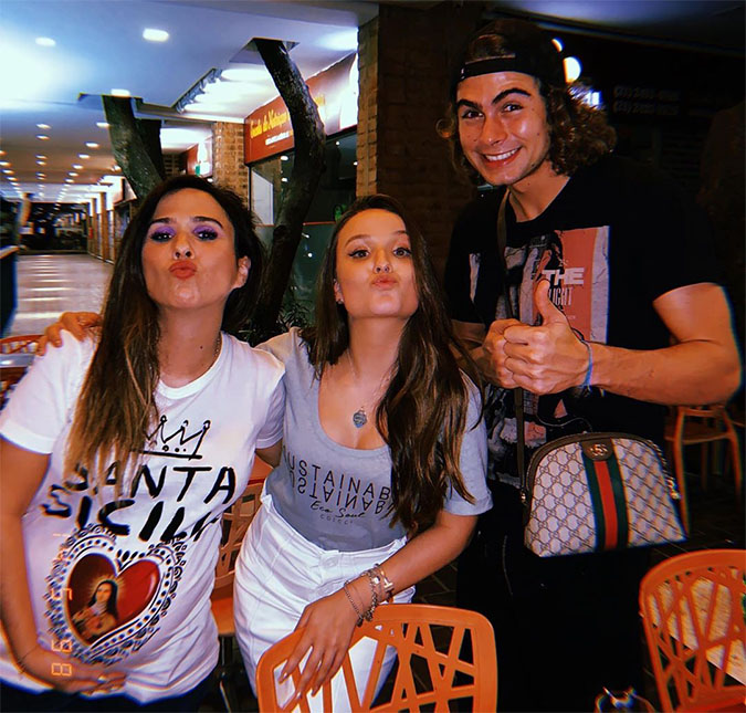 Larissa Manoela grava na <i>Globo</i> e depois sai para jantar com Tatá Werneck e Rafael Vitti!