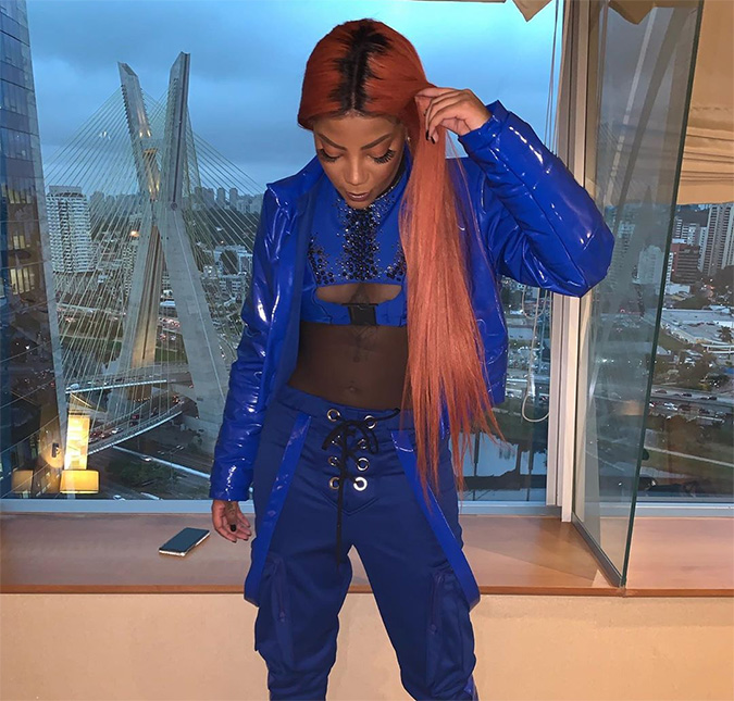 Após fortes lesões na coluna, Ludmilla recebe alta do hospital, mas não tem previsão de retomar a agenda de <i>shows</i>